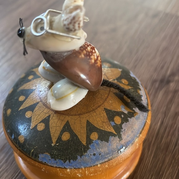 Shell Mouse with his Glasses Handmade Craft NWOT - Picture 2 of 4